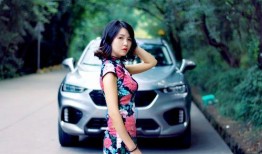 国产熟美女,魅力绽放，时尚潮流引领者